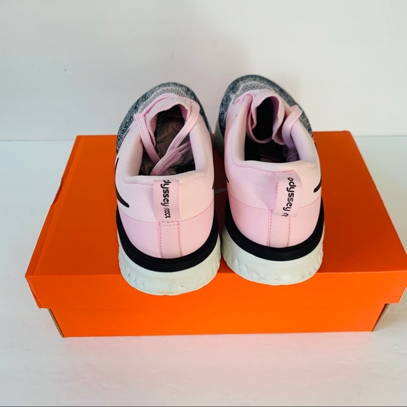 nike odyssey react flyknit 2 pink